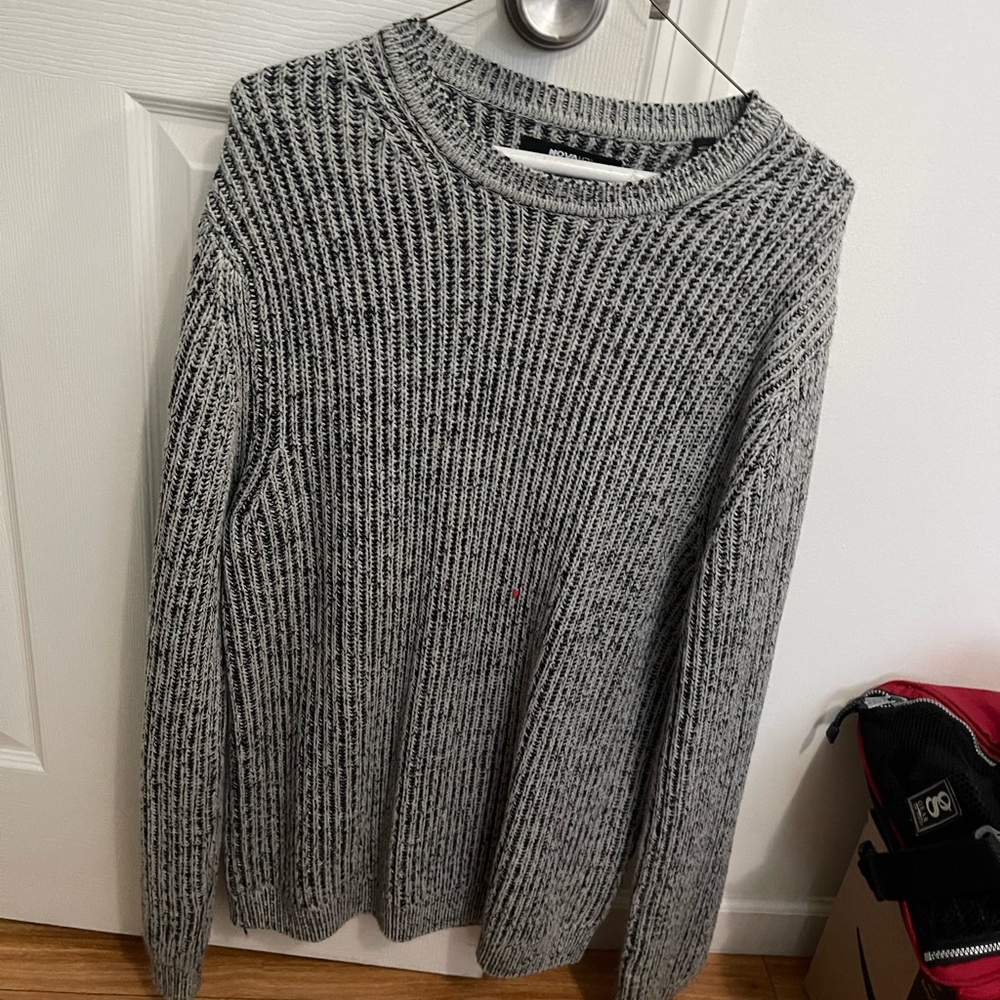 Men's Gray Sweater